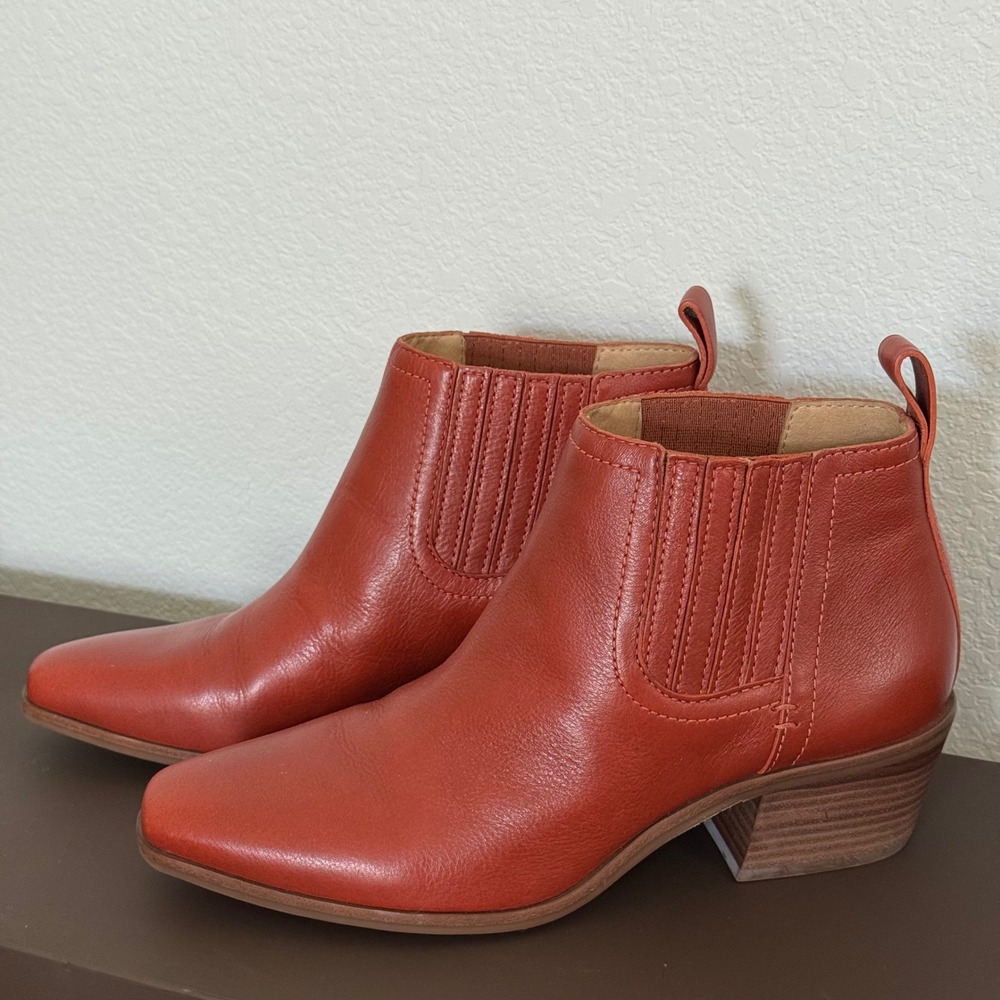 Lucky Brand Idola Burnt Orange Leather Ankle Boots Western Pointed Toe 9.5 M